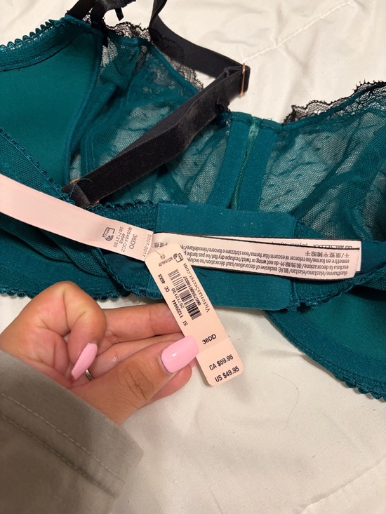 Victoria's Secret Teal Mesh Underwire Bra with Black Lace - Picture 7 of 7